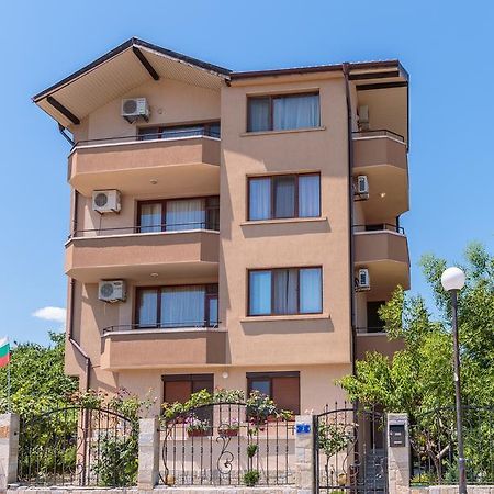 Guest House Ivanovi Czernomorec Zewnętrze zdjęcie
