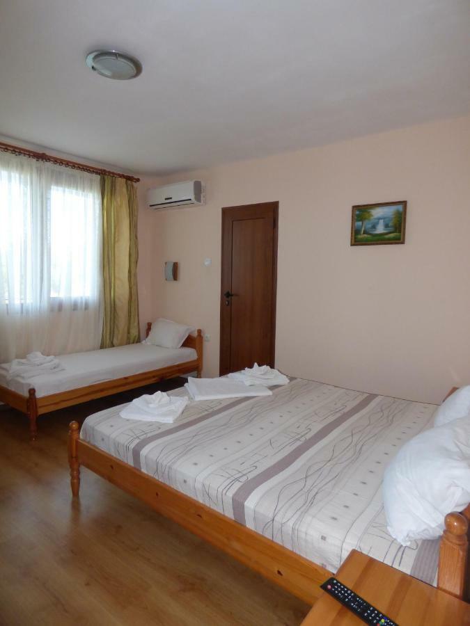Guest House Ivanovi Czernomorec Zewnętrze zdjęcie