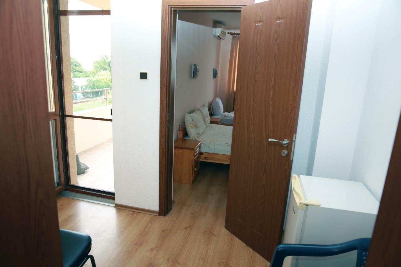 Guest House Ivanovi Czernomorec Zewnętrze zdjęcie